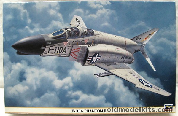 Hasegawa 1/48 F-110A Phantom II (F-4 Prototype) - # 49405 USAF TAC Langley AFB 1962 - # 49406 USAF TAC Langley AFB 1962, 09581 plastic model kit